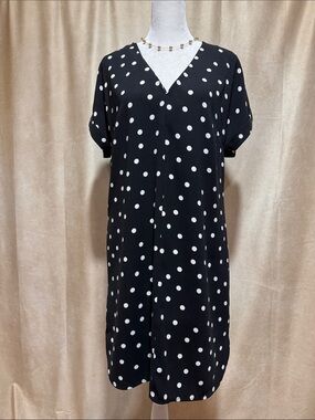 Polkadot shift dress